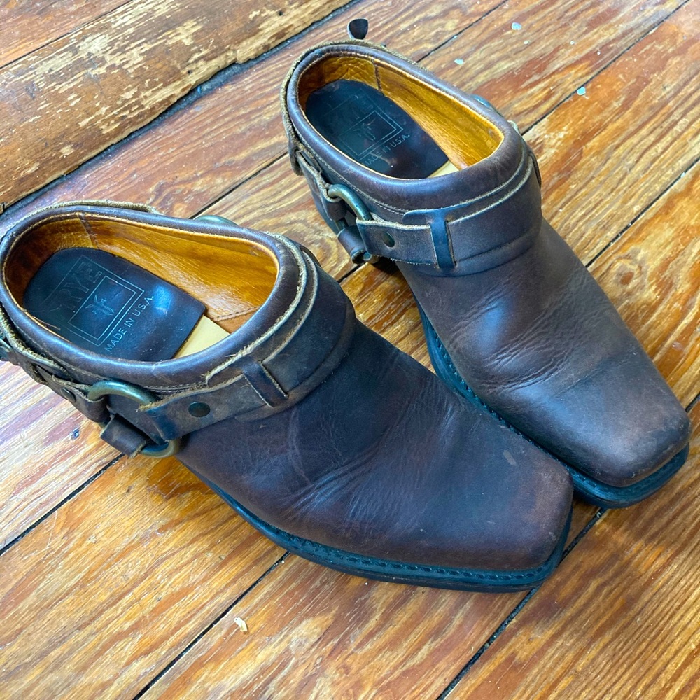 Frye Clogs